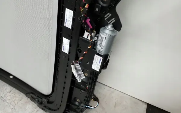 Toit Ouvrant Audi Q3 OEM 8U0877041B image 6
