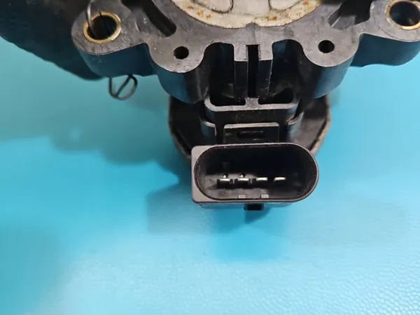 EGR-venttiili OEM 00005320C5 Mercedes W169 2.0 CDI:lle image 3