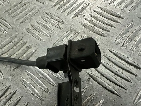 Sensor de posición de árbol OEM 39180-26900 - Usado image 8
