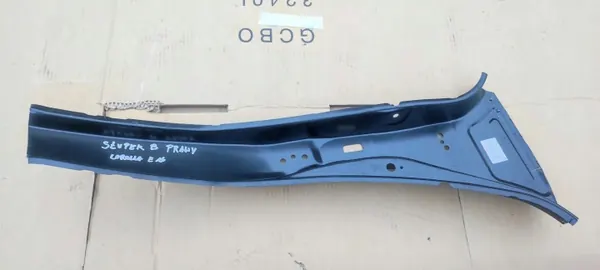 Toyota Corolla E18 oikea ovikynnys OEM 61311-02280 image 6