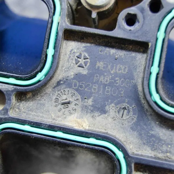 Collecteur d'admission OEM 05281429AA Chrysler Pacifica image 7