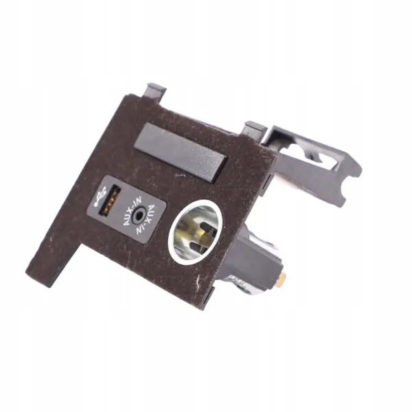 Tomada Isqueiro BMW OEM 9197318 Tampa Consola image 9