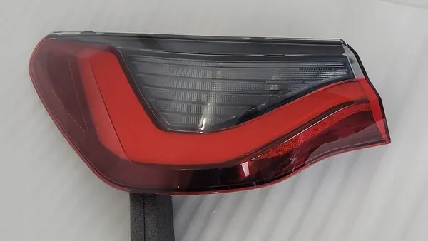 Luz trasera LED izquierda BMW 4 G22 2020- OEM 63217477603 image 4