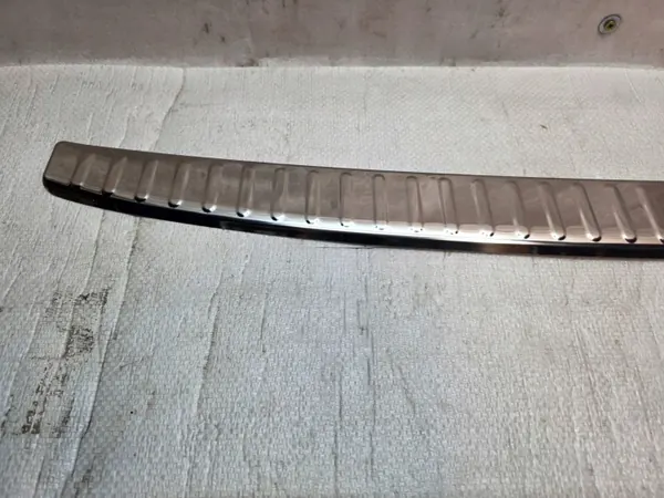 Takapuskurin lista OEM F127EADE00ST Kia Sportage IV image 3