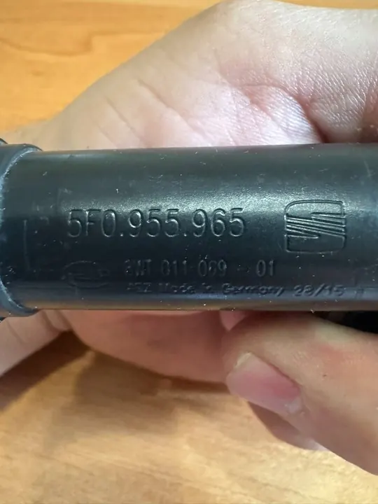 Left Headlight Washer SEAT LEON III 5F0955965 image 4