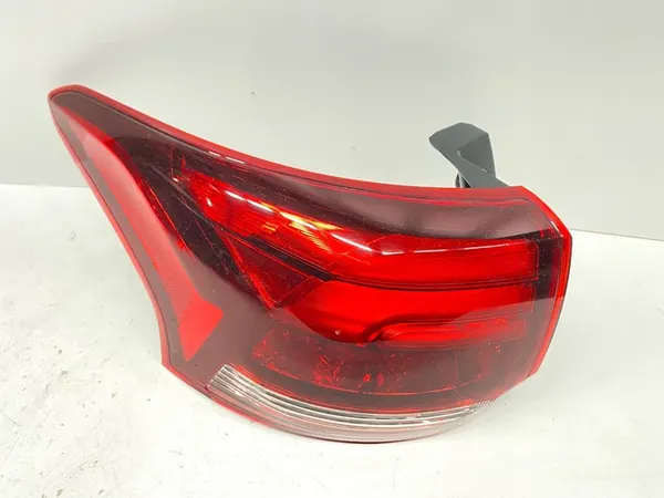 Lámpara trasera LED izquierda Mitsubishi Outlander 3 III 2015-2021 image 10