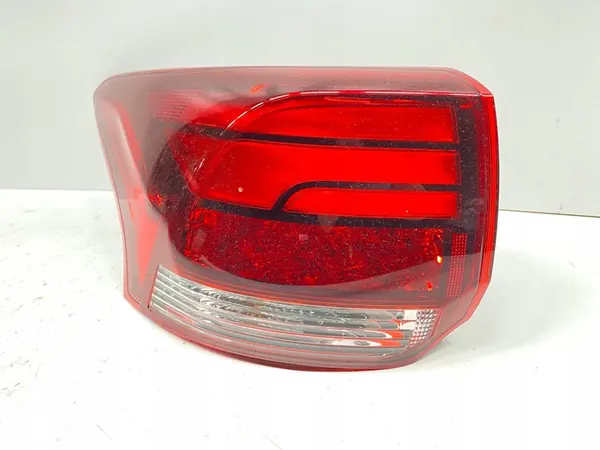 Lámpara trasera LED izquierda Mitsubishi Outlander 3 III 2015-2021 image 2