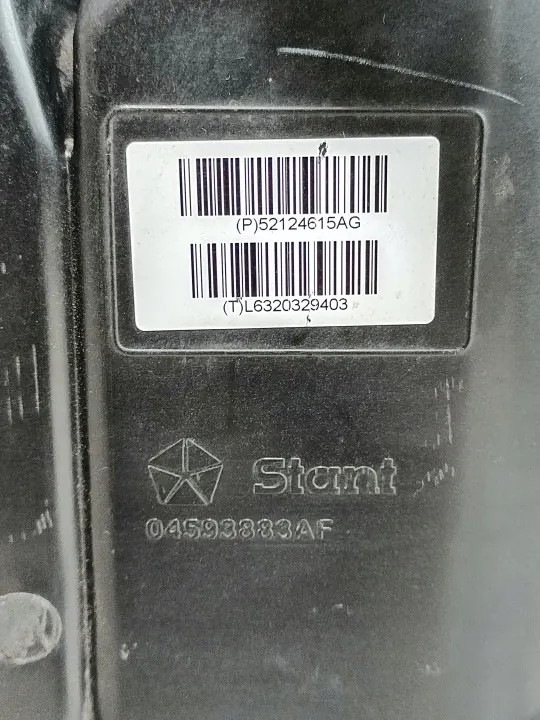 Filtre à vapeur carburant OEM 52124615AG image 7