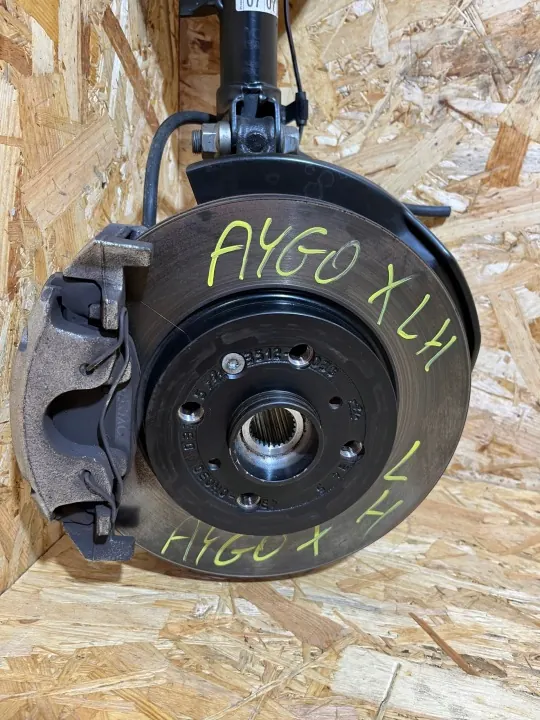 Vänster Framfjädring OEM 48520-0H09 Toyota Aygo X image 5