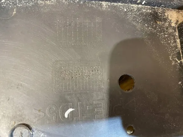 Escudo Inferior Renault Scenic III OEM 622350003R Delantero image 10