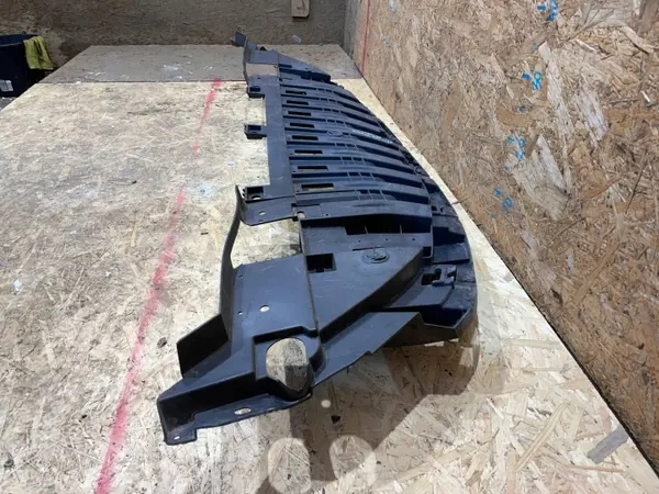 Escudo Inferior Renault Scenic III OEM 622350003R Delantero image 4