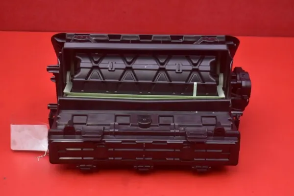 Boîtier Filtre Habitacle OEM 2Q0907511D Skoda Fabia image 5