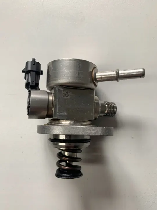 Bomba de combustível Ford OE DS7G-9D376-DC - Usada image 3