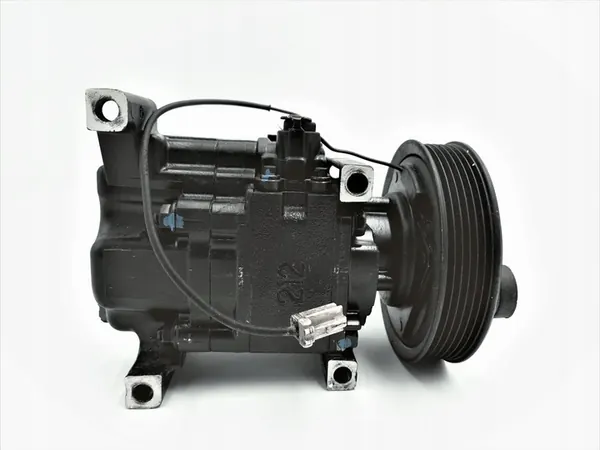 Compresseur de Climatisation Mazda 3 1.4i 1.6i image 4