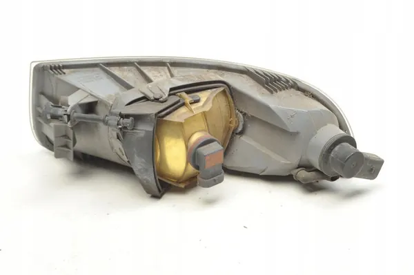 Farol de neblina direito Skoda Superb II 3T0941700A image 6