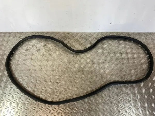 Junta do porta-malas Jeep Cherokee OEM FOB34544 - Usado image 2