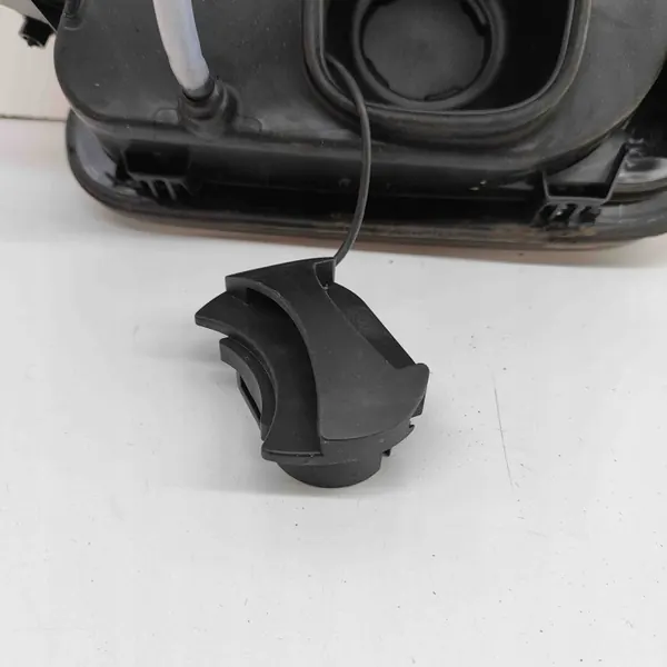 Bränsletanklock OEM 89A810593 för Audi Q4 Sportback image 3