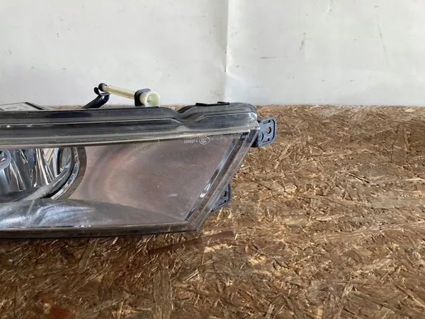 Farol Direito Skoda Octavia III Preto 5E0941702A image 3