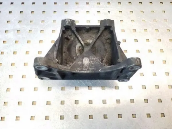 Växellådsfäste OEM 04578062AC för Chrysler 300C image 3