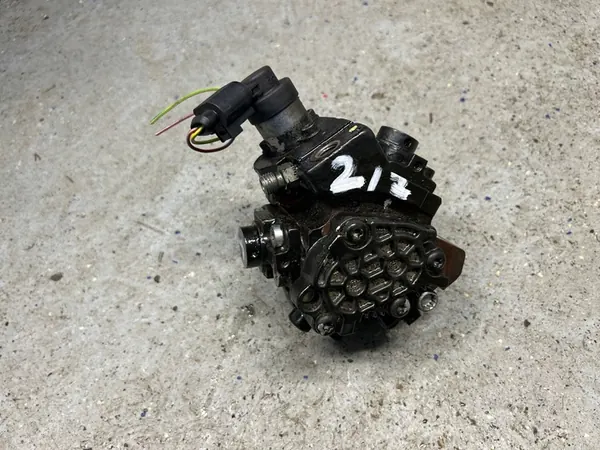 AUDI 2.7 3.0 TDI Brandstofpomp image 1