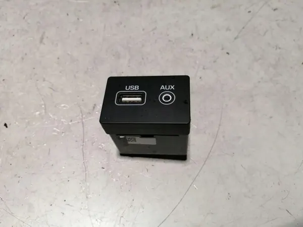 USB-port OEM 96120C2600 för Hyundai Sonata VII 2018 image 2
