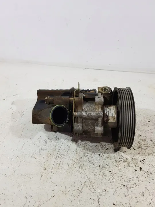 Porsche OE 99631402004 Servostyrningspump image 4