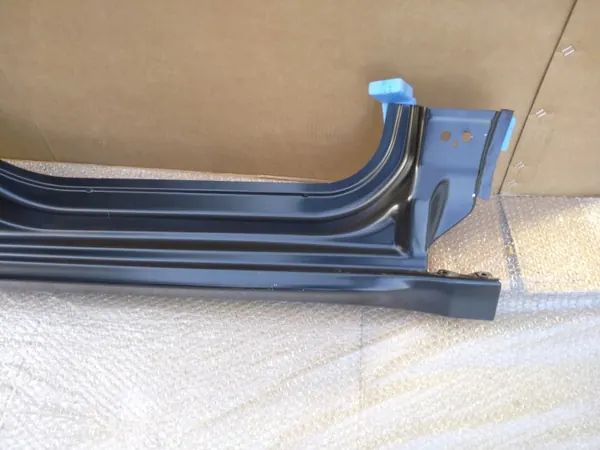 PEUGEOT 208 I Estribo Derecho OEM 160725378 image 3