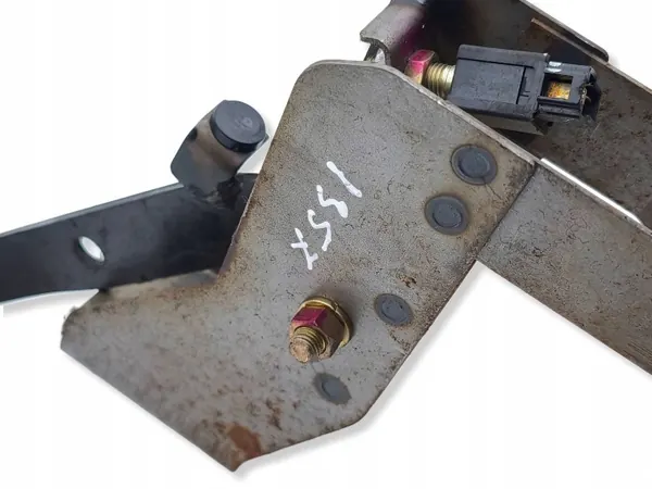 Mitsubishi 3000 GT Bromspedal OEM AMD235085 1994 image 6