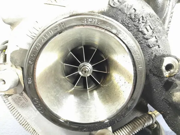 Turbokompressor AUDI Q7 II 4M 3.0 TDI 059145873DB image 3