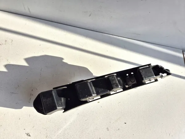 W205 C400 Deslizamento de Para-choque Traseiro Direito A2058800603 image 2