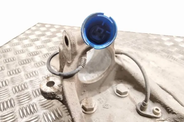 Snodo anteriore sinistro BMW 5 TOURING (E61) 2.5L Diesel image 3