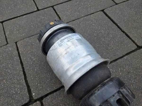 Porsche Panamera 970 Mola de Ar Traseira 97033353315 image 5