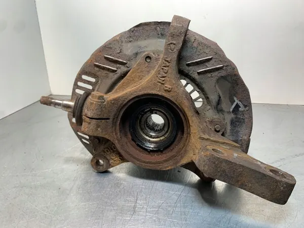 Subaru Forester SF etupyörän navan OEM FBZ24740 image 5