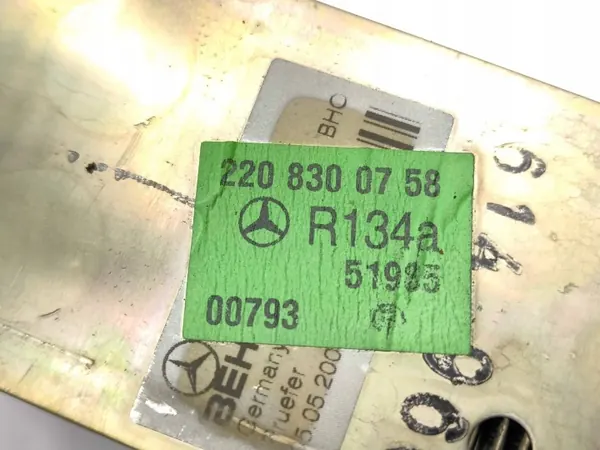 Radiateur chauffage climatisation Mercedes-Benz S W220 OEM 2208300758 image 8