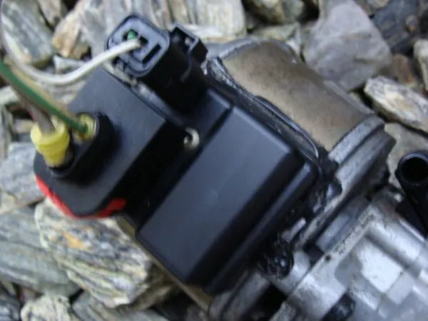 OEM 9654068680 Jousituskompressori Citroen C5 05-08 image 4