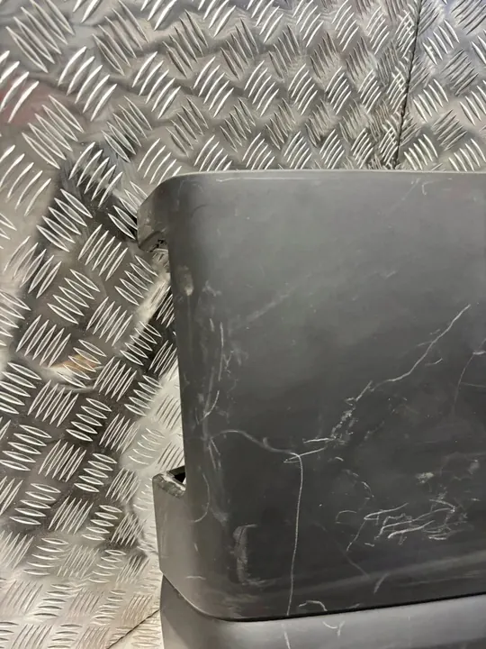 Angolo paraurti posteriore destro Renault Trafic III 850162827R image 2