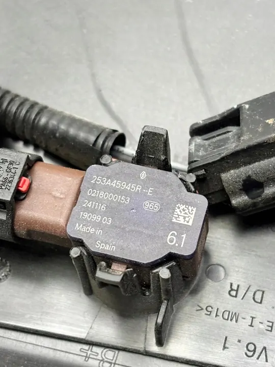 Angolo paraurti posteriore destro Renault Trafic III 850162827R image 6