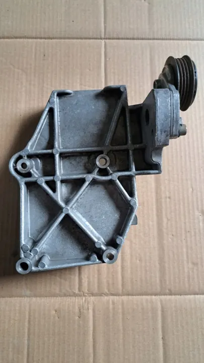 Suporte compressor OEM 028260885A para VW Passat B5 1.9 TDI image 2