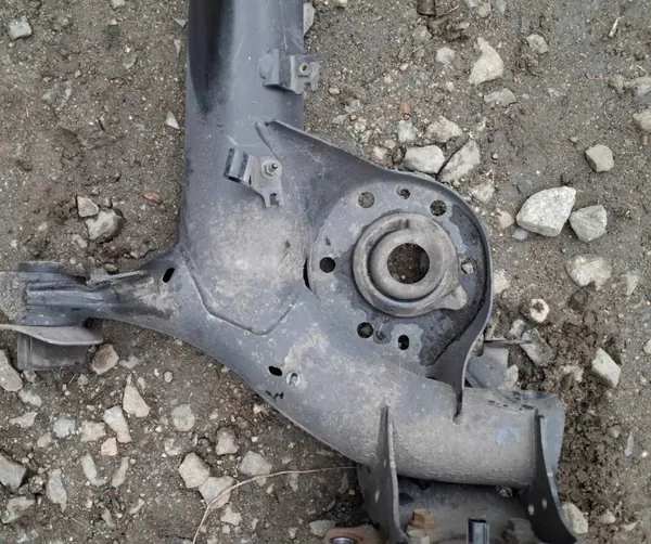 Achterbalk OEM CUN176 voor Toyota Yaris Cross IV image 3