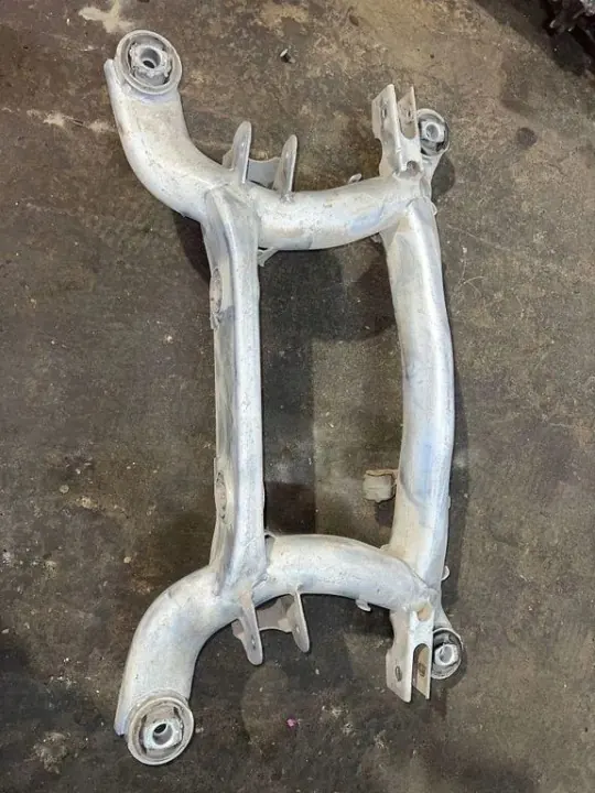 BMW Taka-Jouset OEM 1602887044 5-sarja E39 image 2