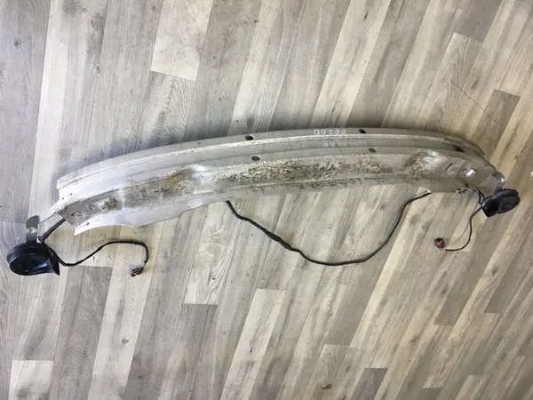 AUDI A4 B6 Etupalkki 8E0807109 image 4