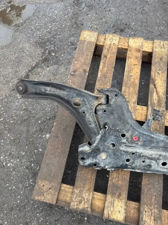 OEM 7110930 Balancín Suspensión Delantera Ford Fiesta MK7 image 4