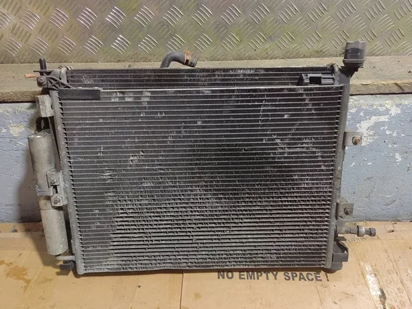 AC-vesijäähdyttimet Renault Clio III 8200688392 8200468913 image 2