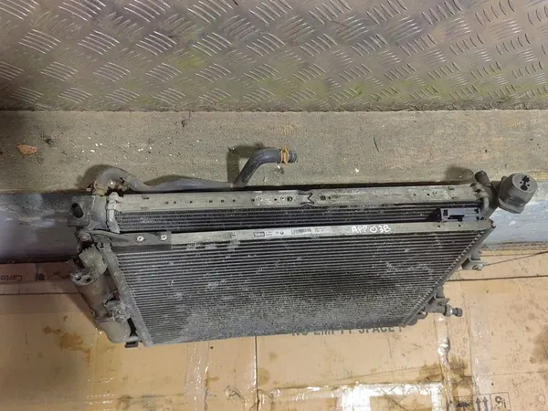 AC-vesijäähdyttimet Renault Clio III 8200688392 8200468913 image 3