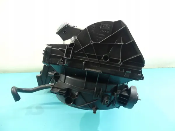 Lämmityslaite OEM 5Q1820002T VW Golf VII:lle - Käytetty image 4