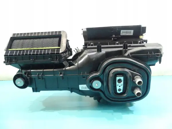 Lämmityslaite OEM 5Q1820002T VW Golf VII:lle - Käytetty image 6