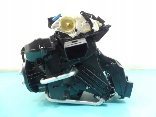 Lämmityslaite OEM 5Q1820002T VW Golf VII:lle - Käytetty image 7