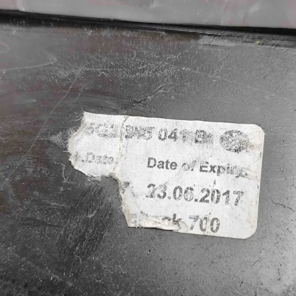 Ventana Trasera Izquierda VW Usada OEM 5G3845041B image 7