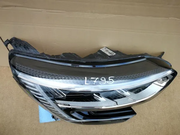 OIKEA ETULAMPPU RENAULT MEGANE IV LIFT 20 Full LED image 2