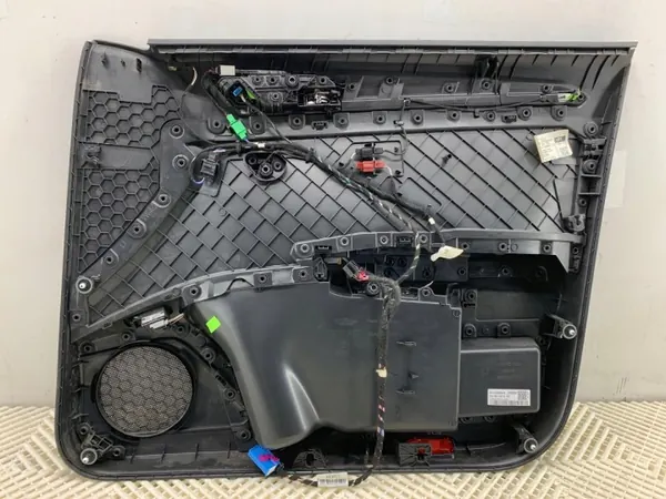 OEM LORK-2067-130824 Etuoven Sisusta Vasen VW T-Roc image 3